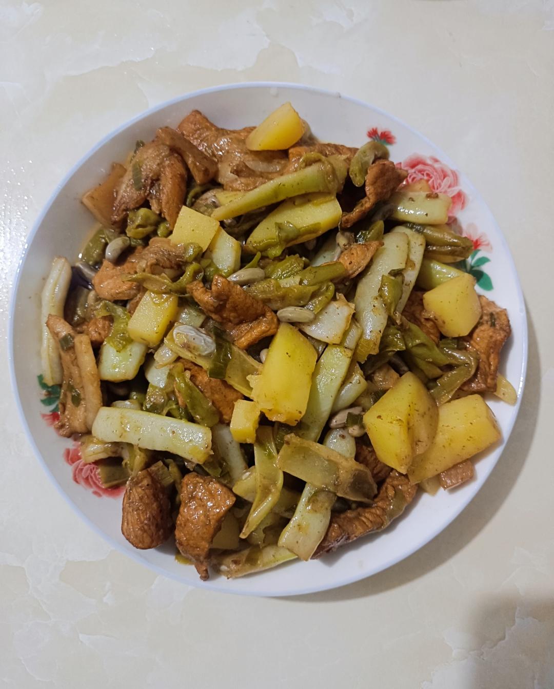 土豆炖豆角