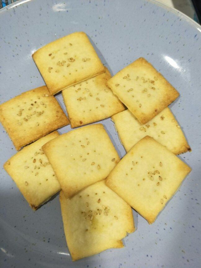 无鸡蛋无黄油的咸味土豆饼干
