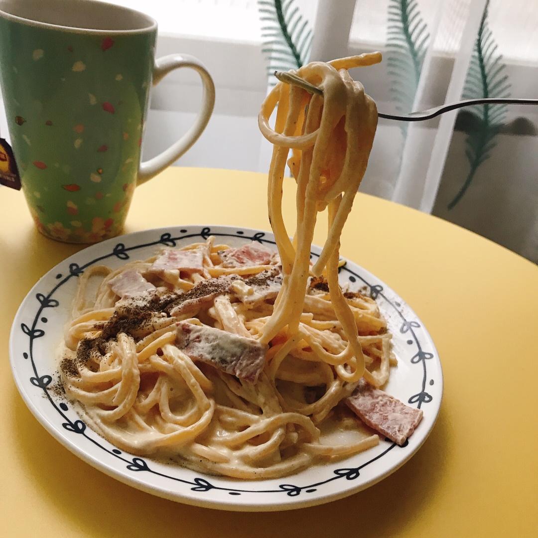 火腿蘑菇奶油意面