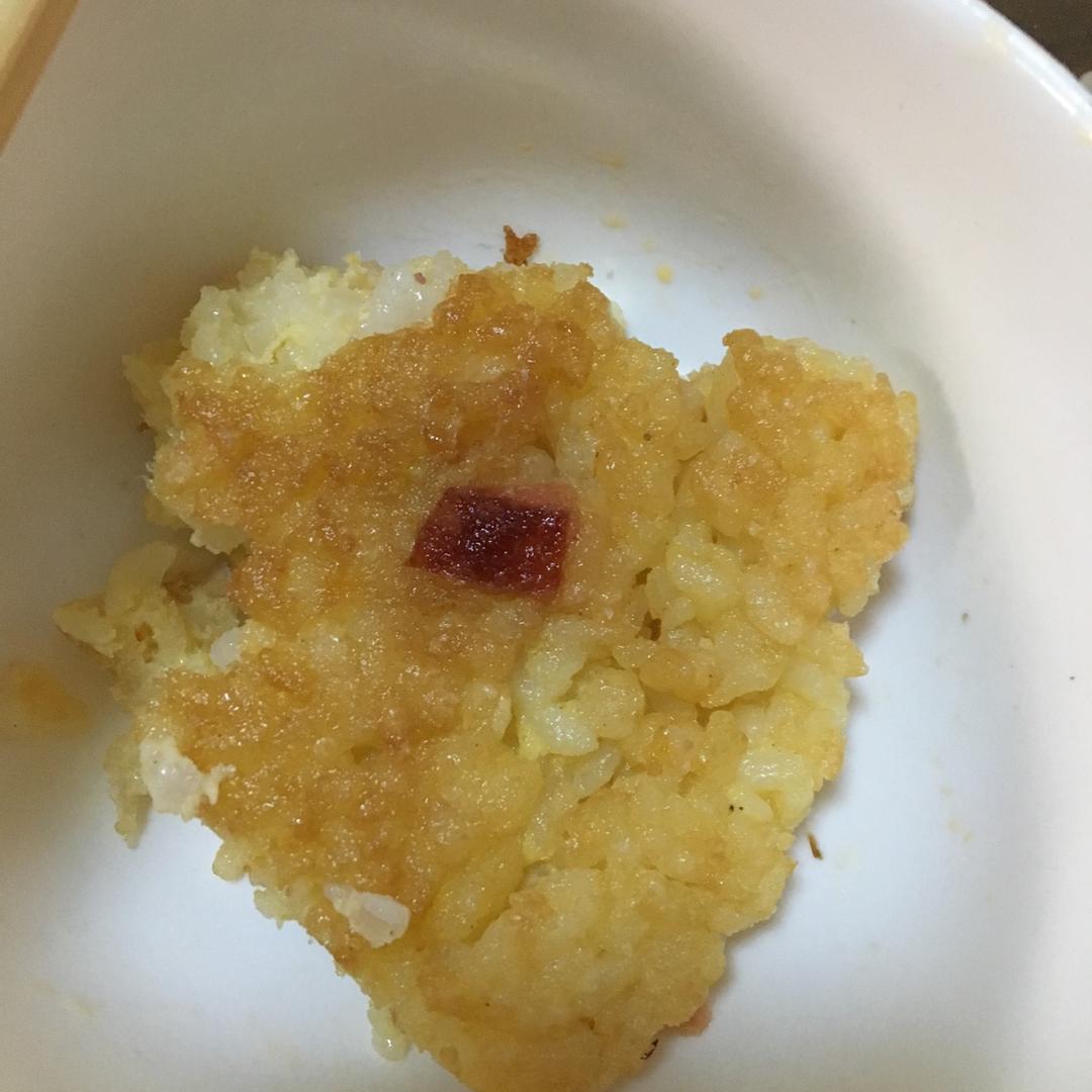 米饭蛋饼（剩米饭煎蛋饼）