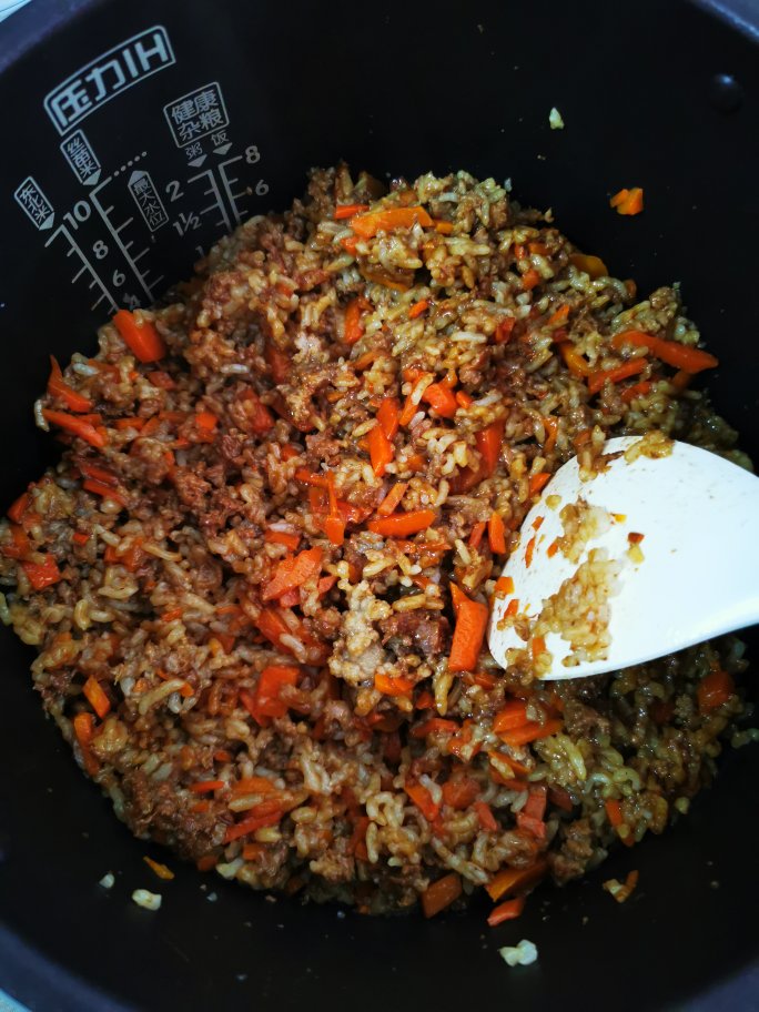 胡萝卜羊肉焖米饭