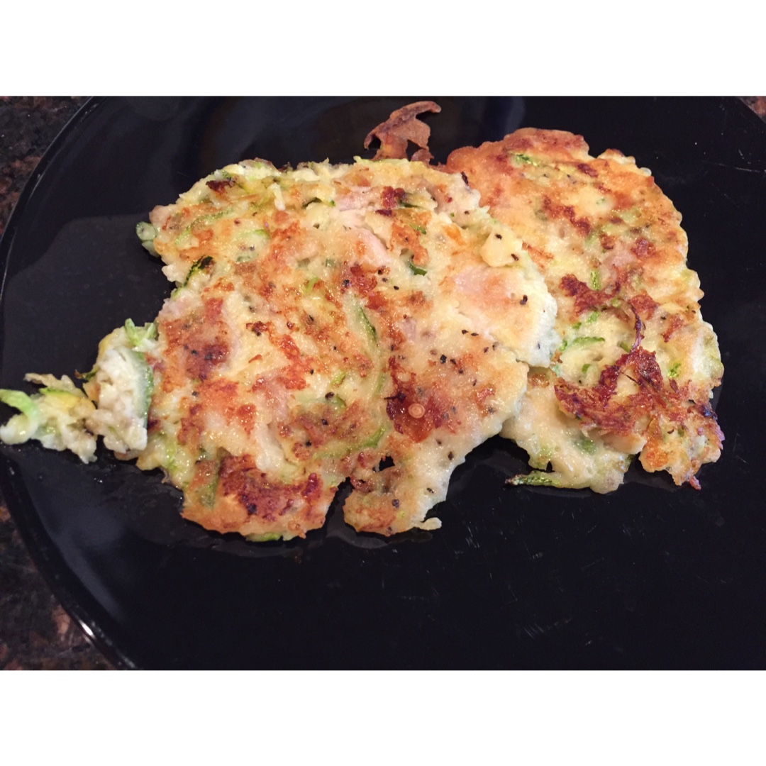 清爽西葫芦饼（低碳水）