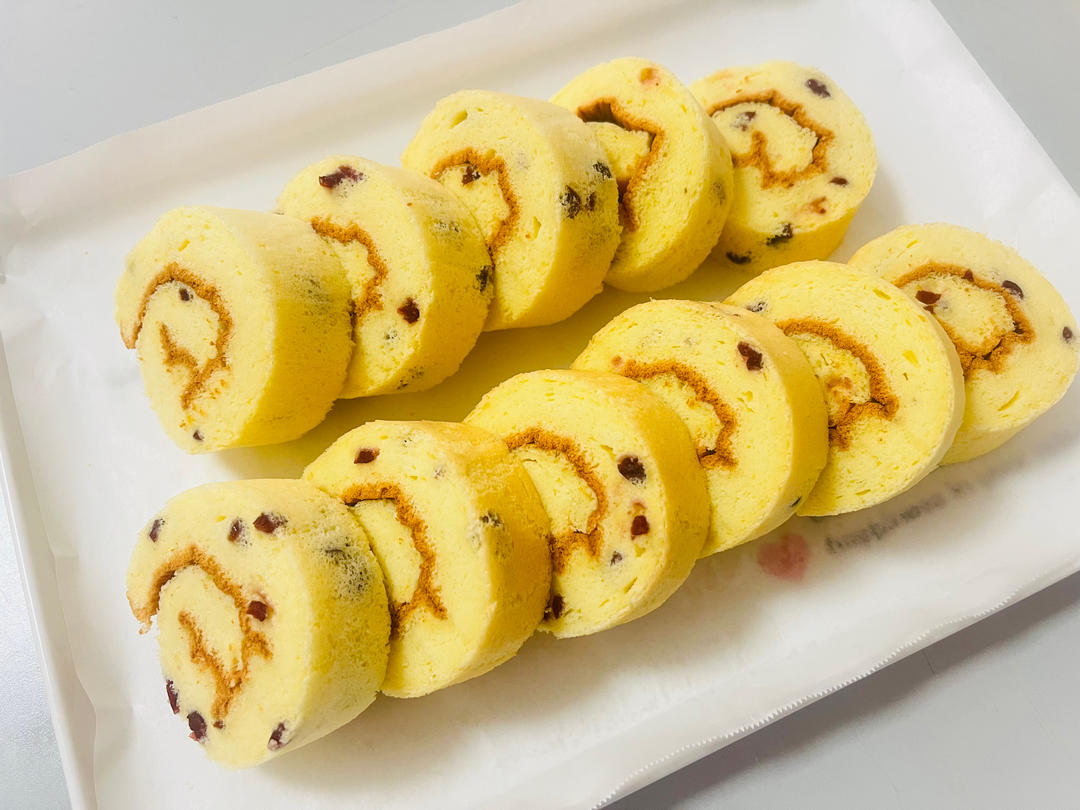 不开裂 不掉皮 保姆级基础蛋糕卷做法 这次一定要把你们给教会了