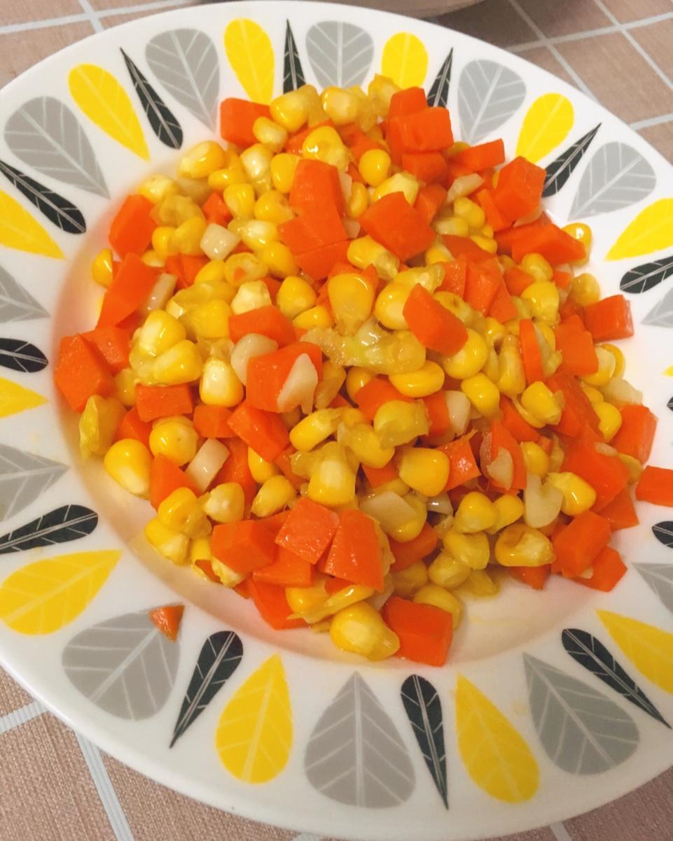 胡萝卜玉米炒黄瓜