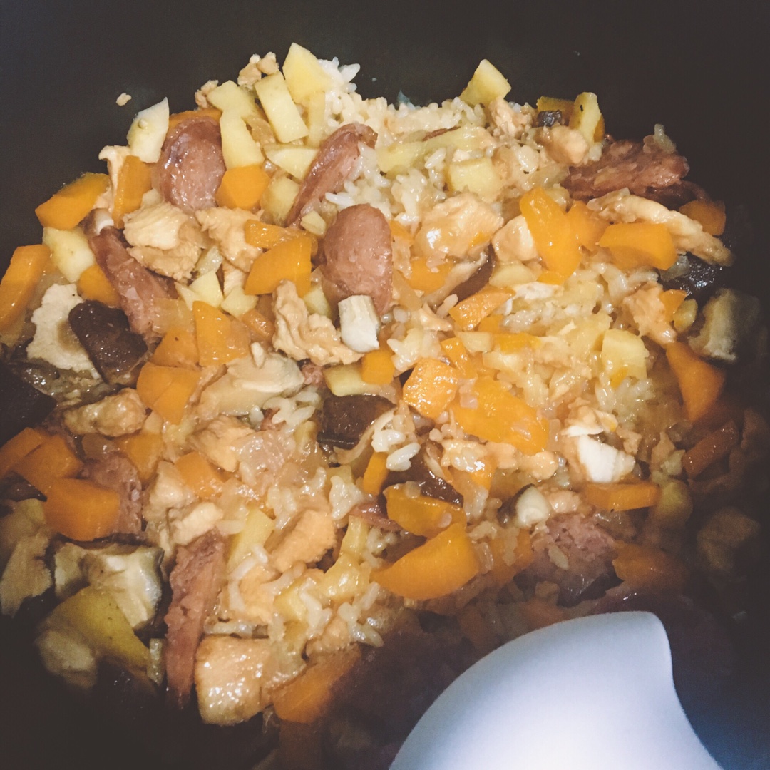 土豆腊肉焖饭（电饭煲）