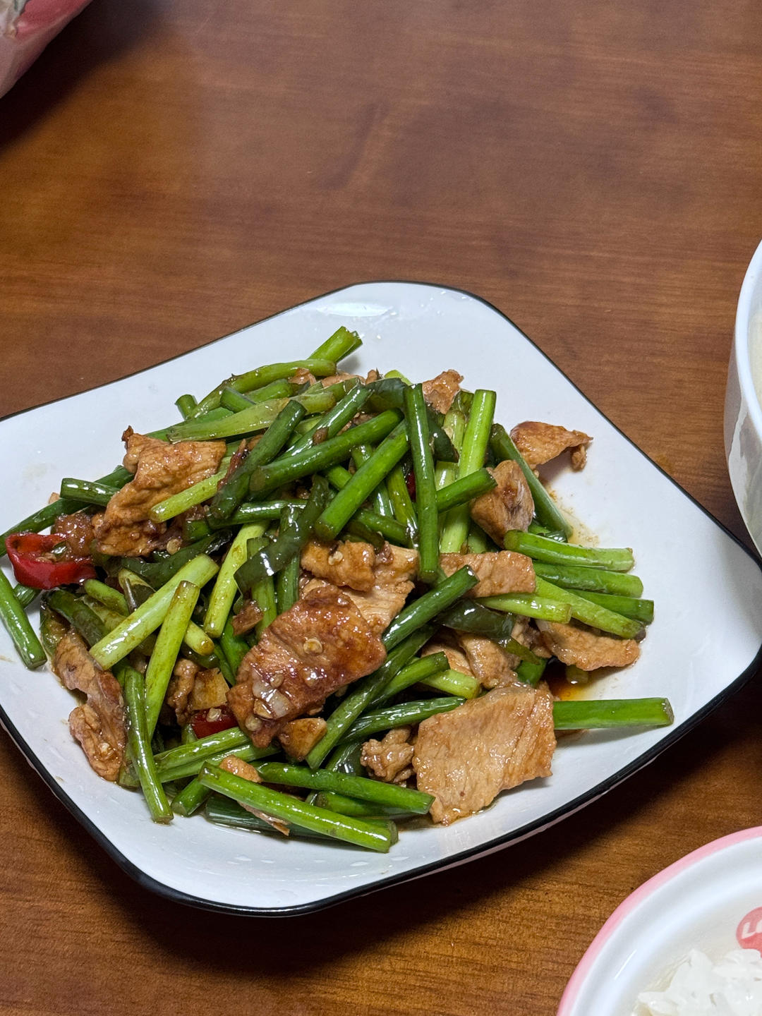 蒜苔炒肉