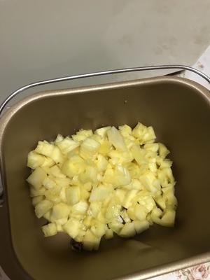 面包机版菠萝酱的做法 步骤1