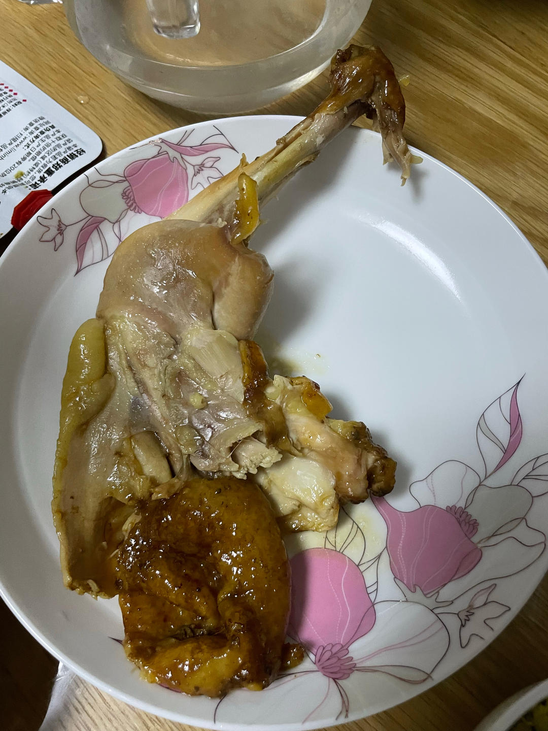 不加一滴水电饭煲焗鸡，鲜嫩多汁，好吃到添盘