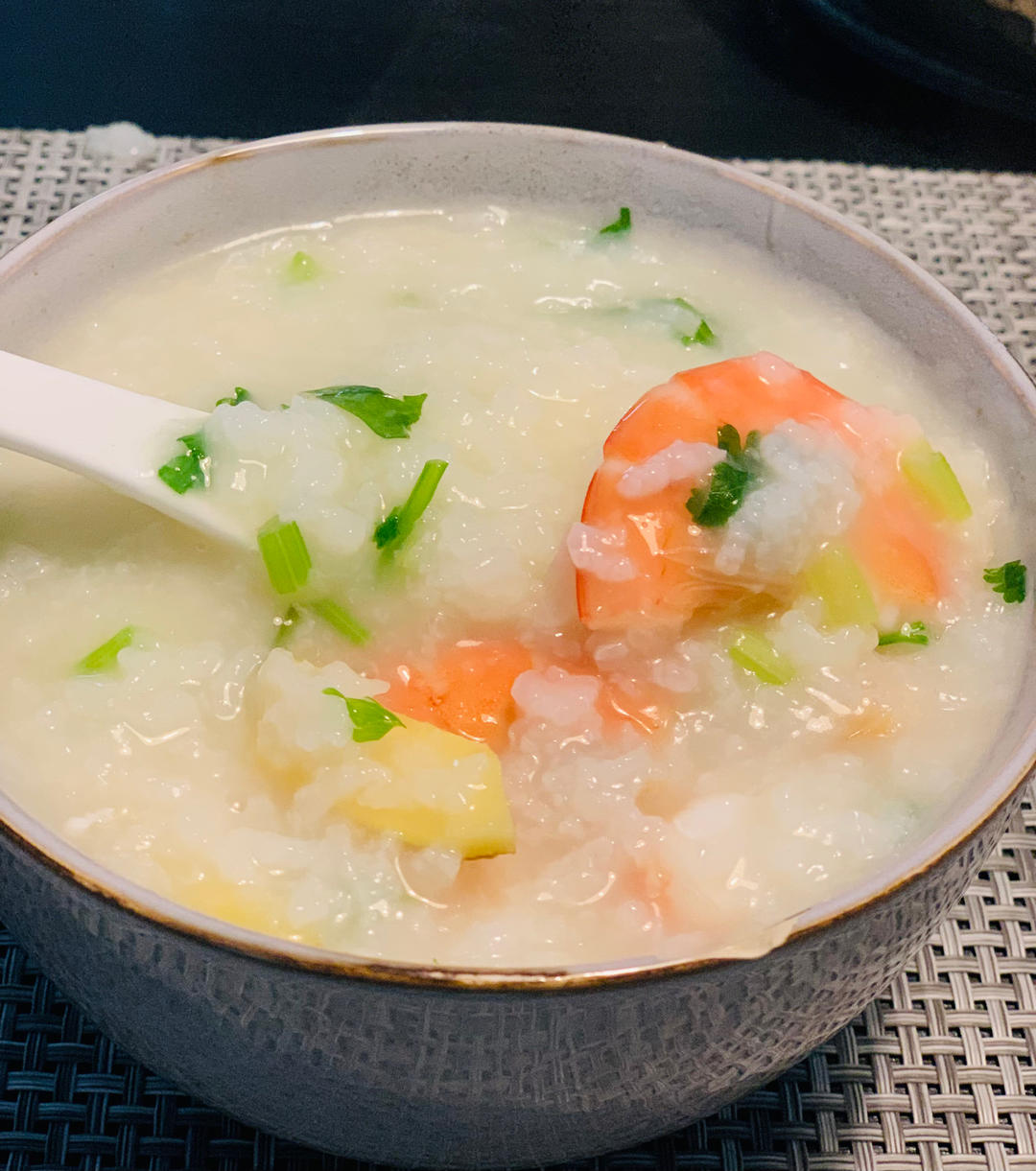 鲜虾砂锅粥