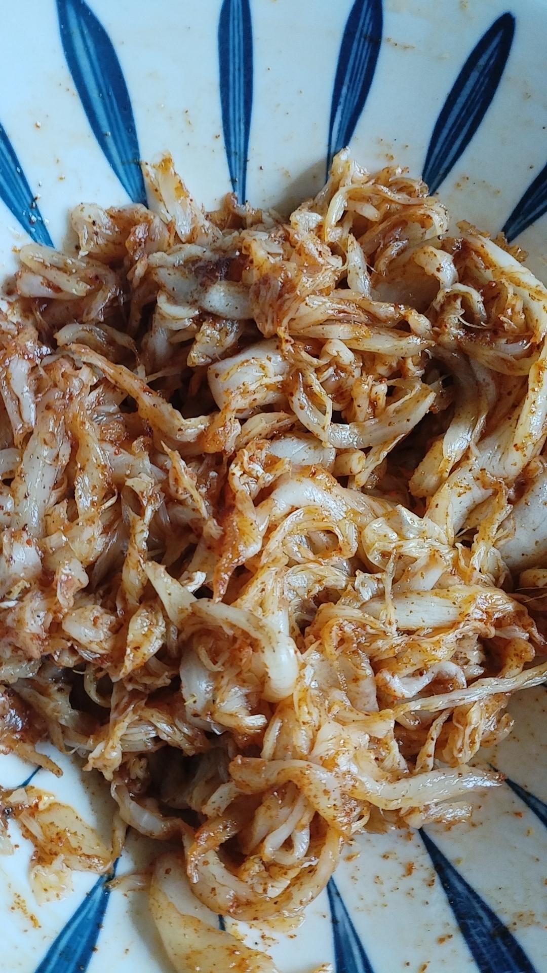 懒白菜（瀾、腌。辣）