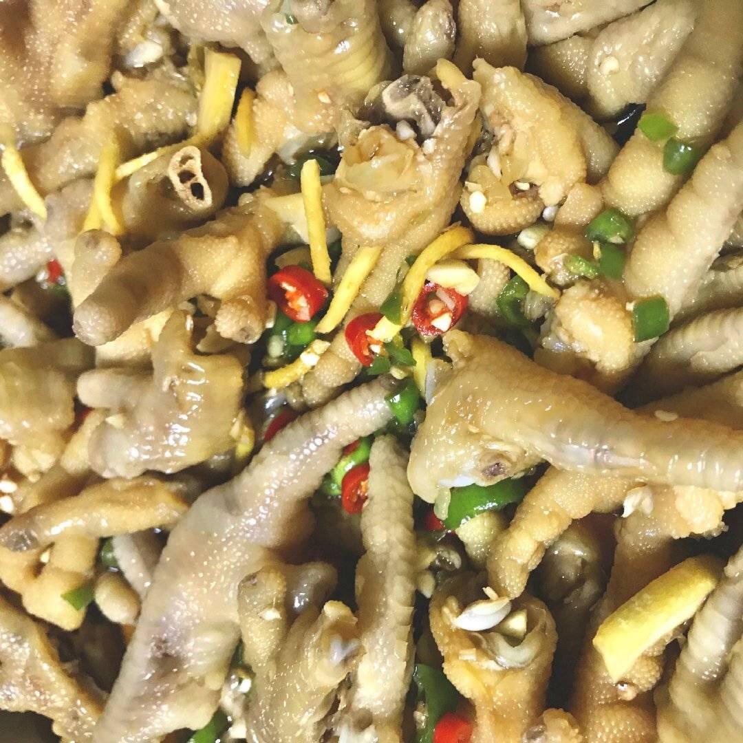 停不下来的秘制凉拌鸡爪