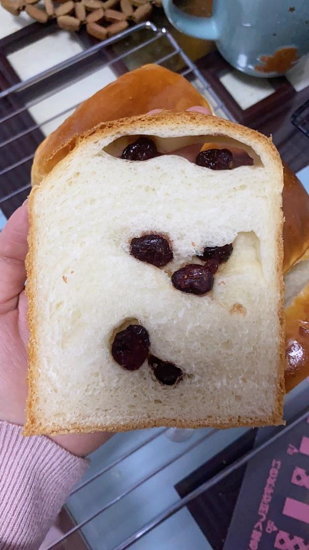 奶油吐司，鲜奶奶油嫩白吐司