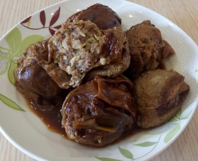 油面筋塞肉烧素鸡的做法