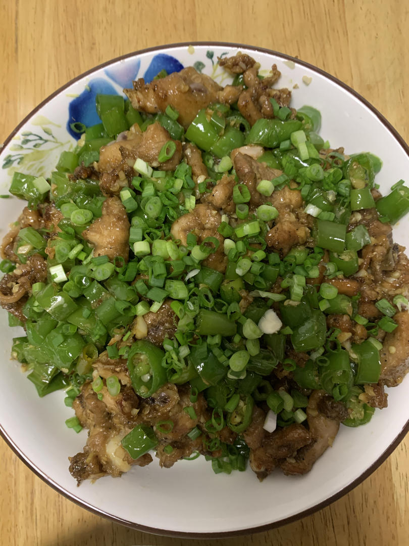 鸡胸肉爆炒辣椒