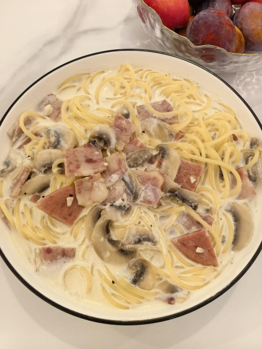 简单快手的奶油蘑菇培根意面