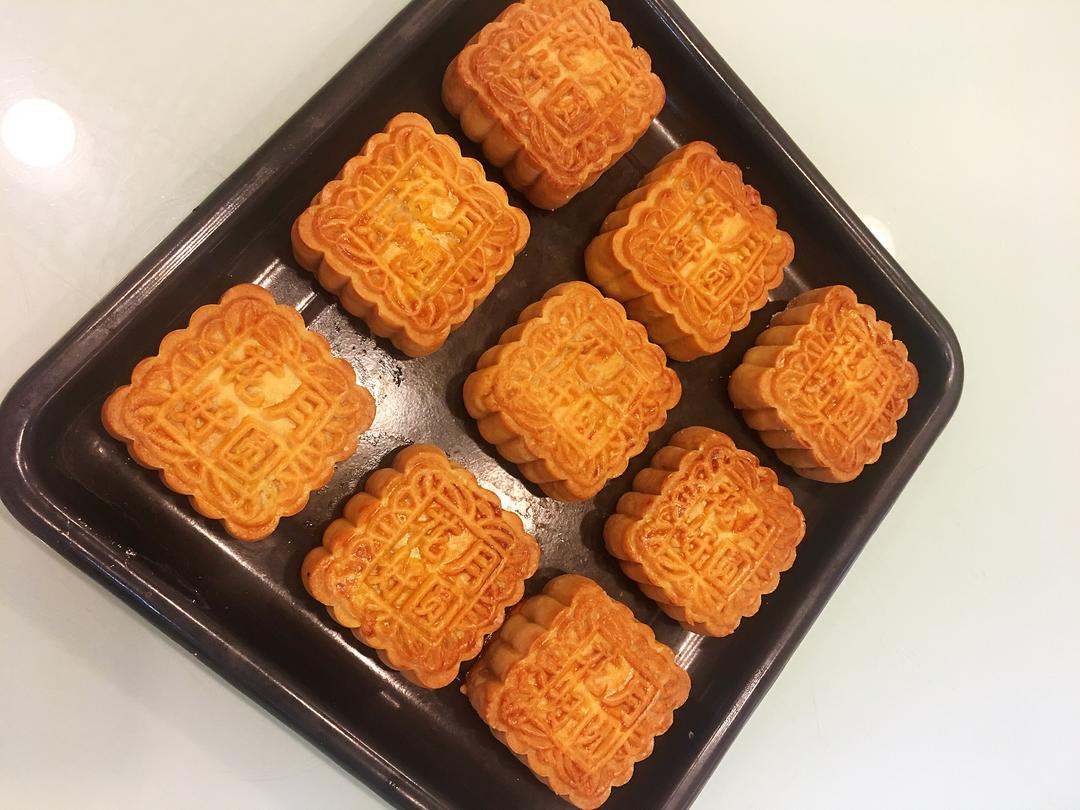 广式白莲蓉月饼的做法
