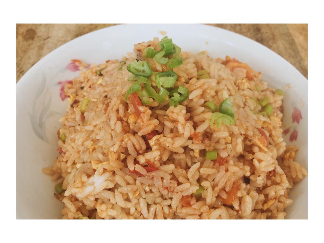 酱油炒饭(超级简单)