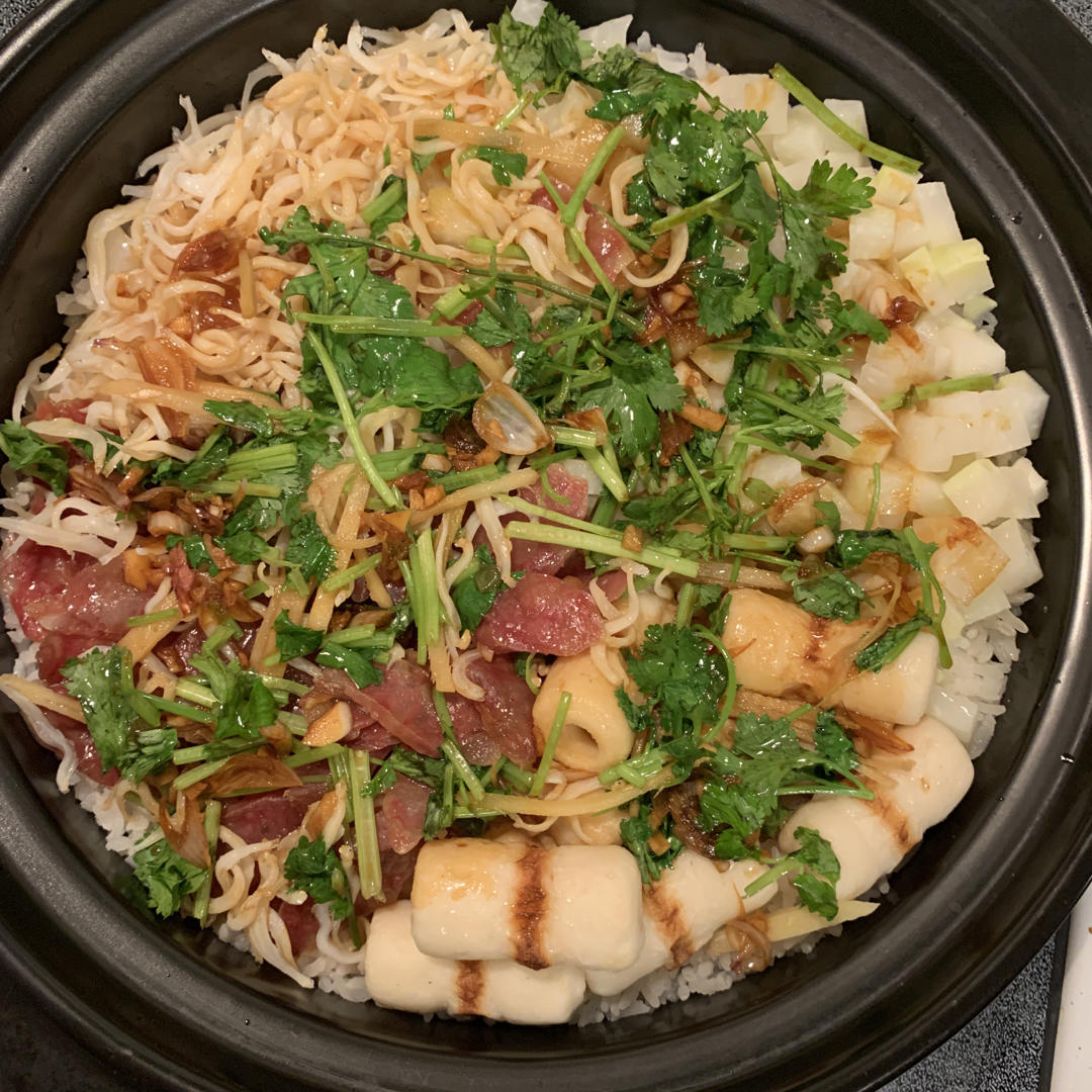 香肠煲仔饭