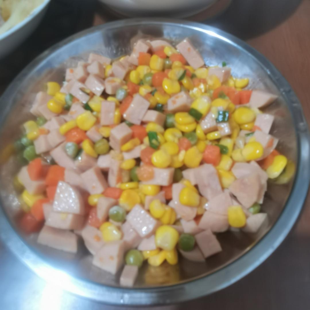 什锦菜炒火腿丁