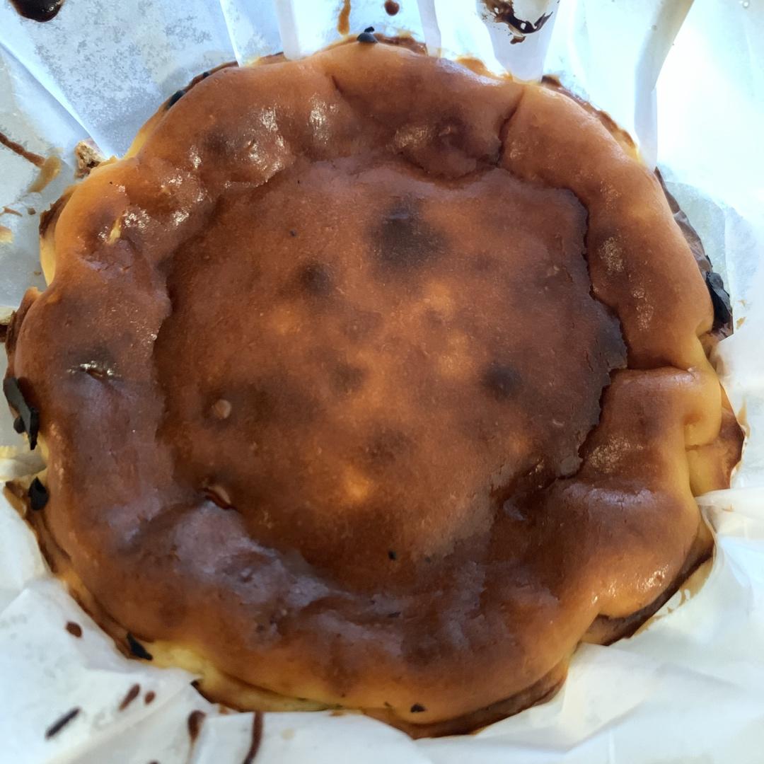 正宗巴斯克烧焦芝士蛋糕 Original Basque Burnt Cheesecake