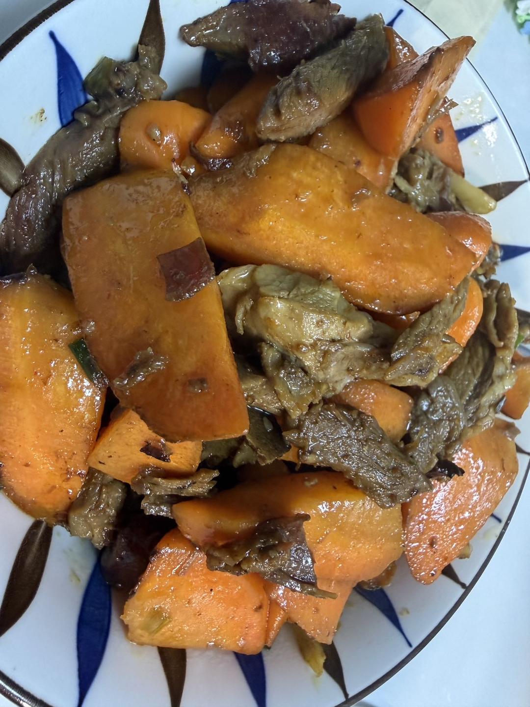 澳洲羊肉|羊腿肉炒胡萝卜