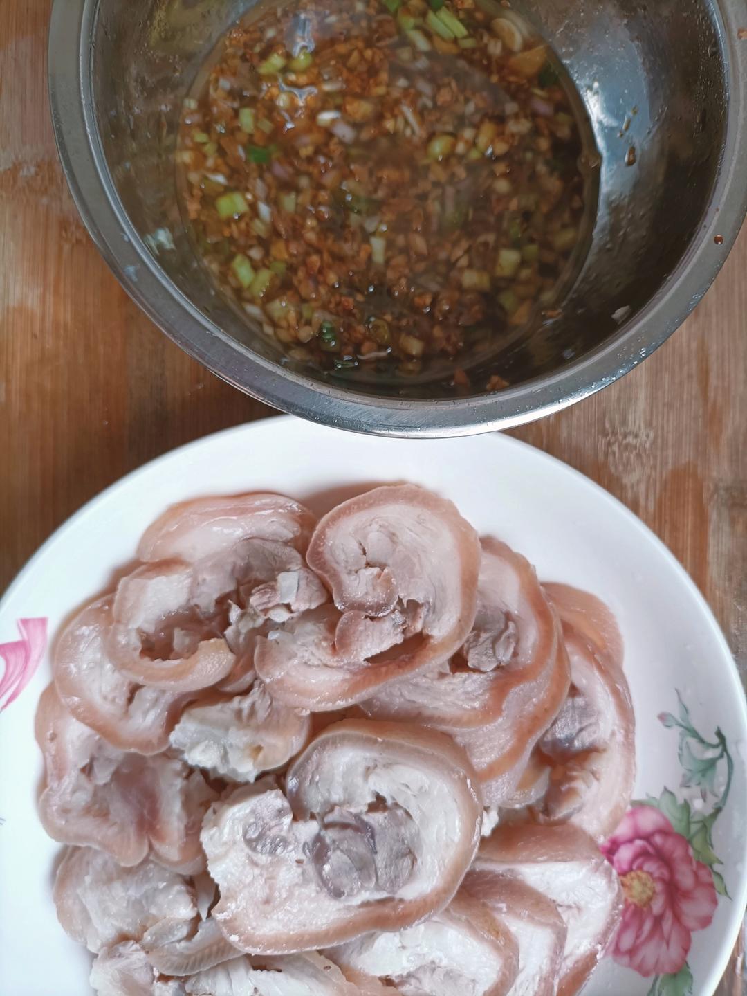 开胃凉菜【沙姜猪手】，汤汁超下饭！