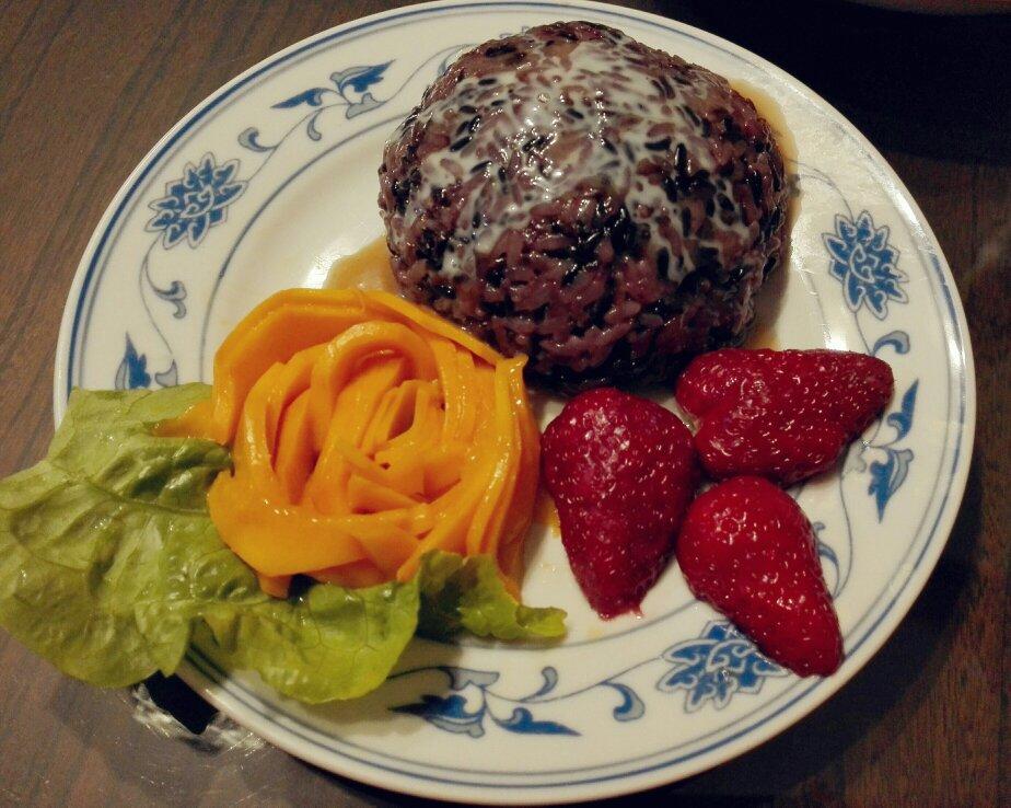 芒果椰汁糯米饭