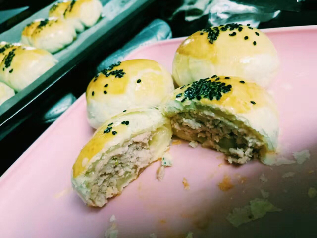 泳式鲜肉榨菜月饼