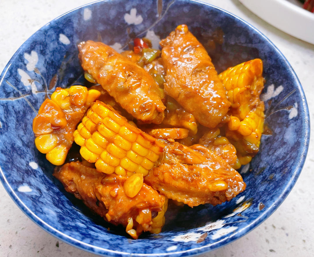 🔥好吃到跳脚!酱 汁浓郁超好吃，🌽玉米鸡翅煲