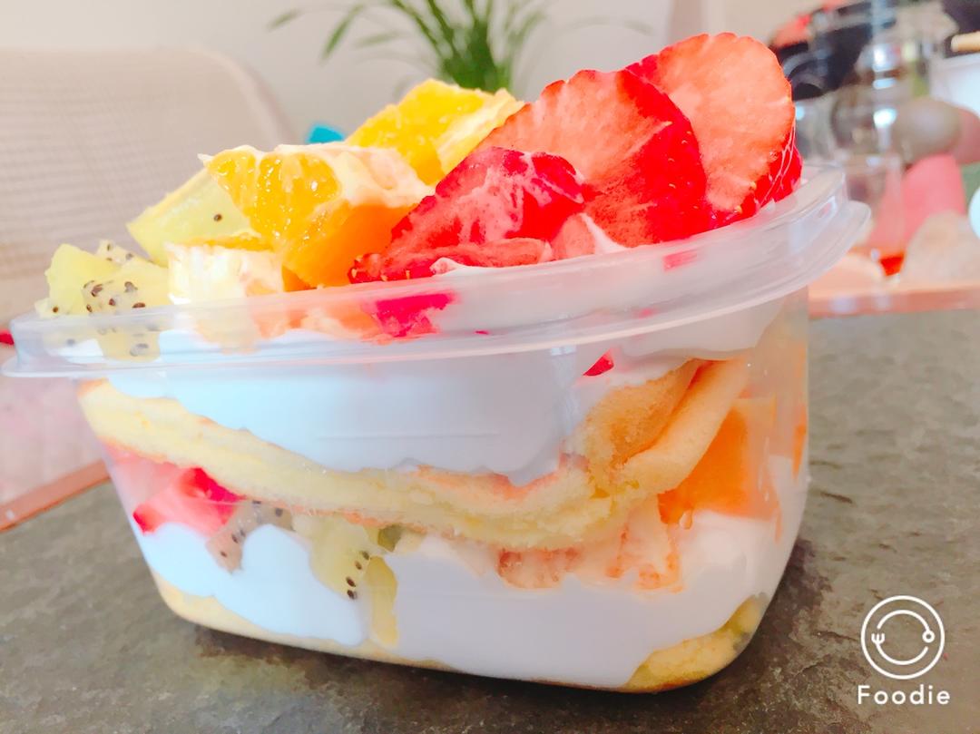 简单快手的便当饭盒水果盒子蛋糕