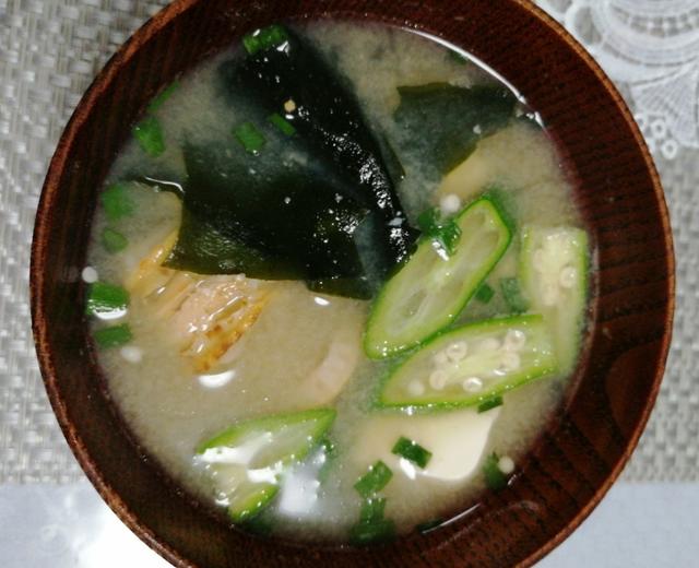 日本的国汤—味噌汤（简单、正确的做法）的做法