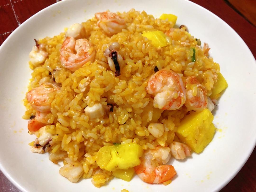 叶子0714做的日不落黄金海鲜炒饭