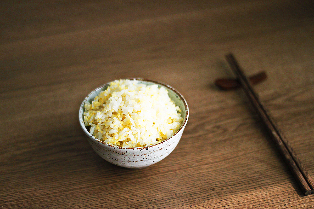 二米饭——听说大米和小米更配哟的做法