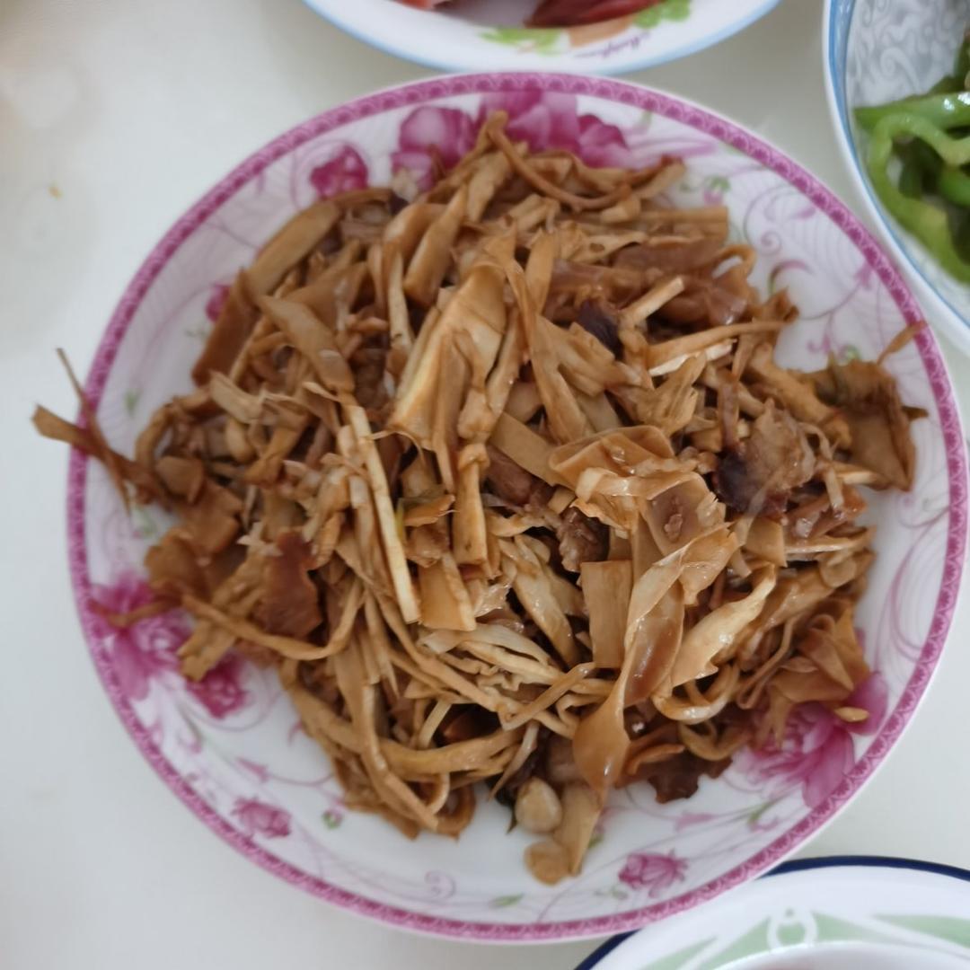 笋干炒肉丝