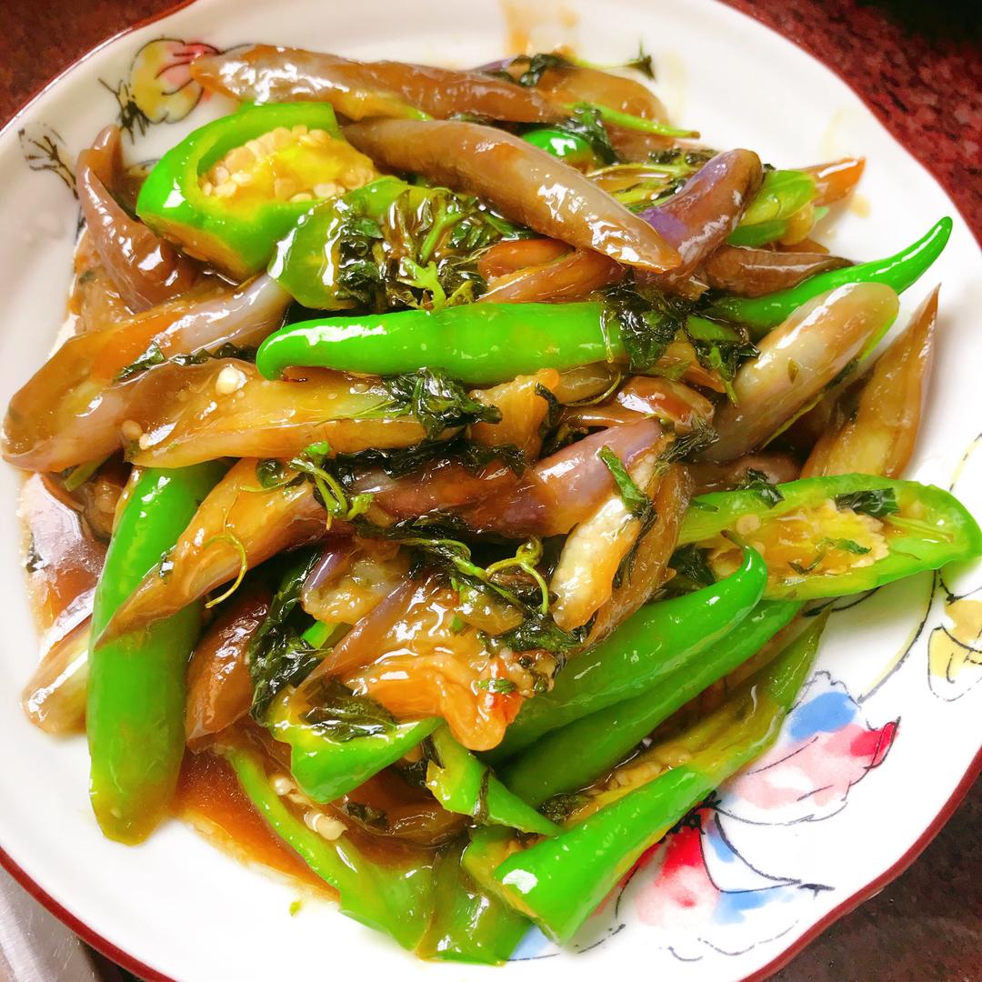 红烧罗勒辣椒茄子🍆的做法