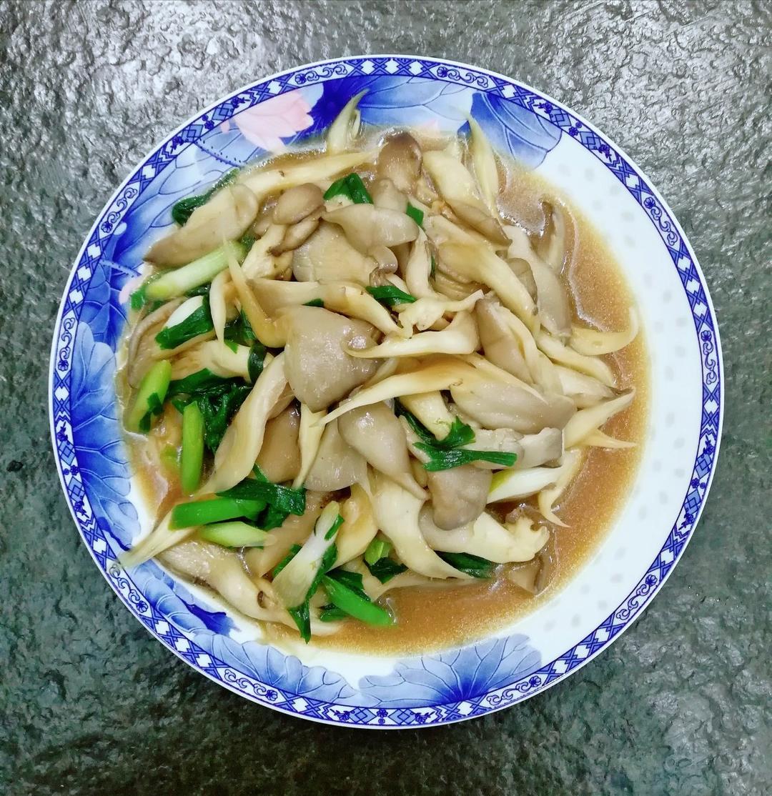 家常青蒜苗炒蘑菇