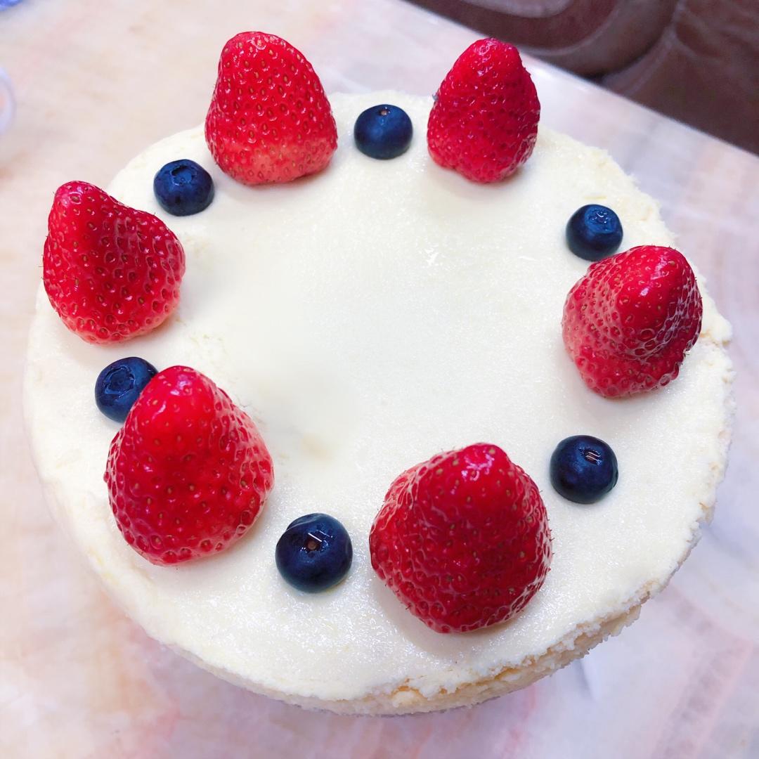 很适合夏天的一款小清新「纽约芝士蛋糕」附酸奶油制作