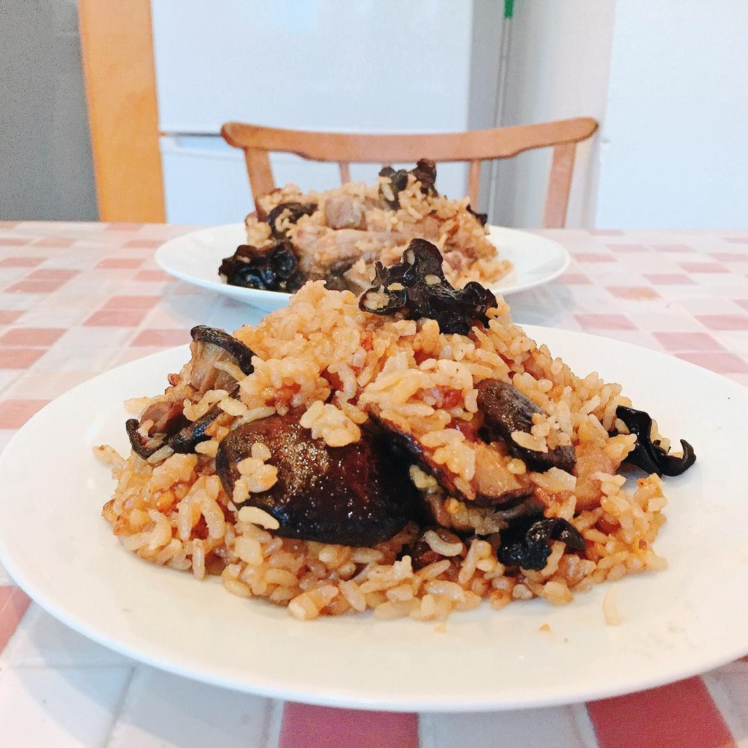 喷香排骨焖饭（爆好吃）