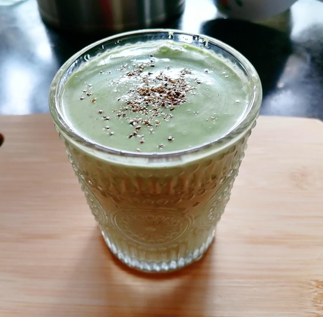 小美版羽衣甘蓝奶昔的做法