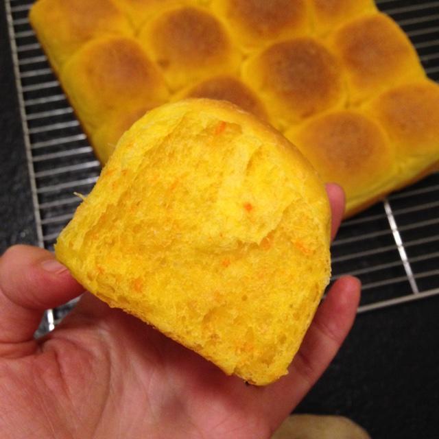胡萝卜餐包（超柔小面包）