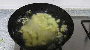【快手】白菜汆丸子的做法 步骤7