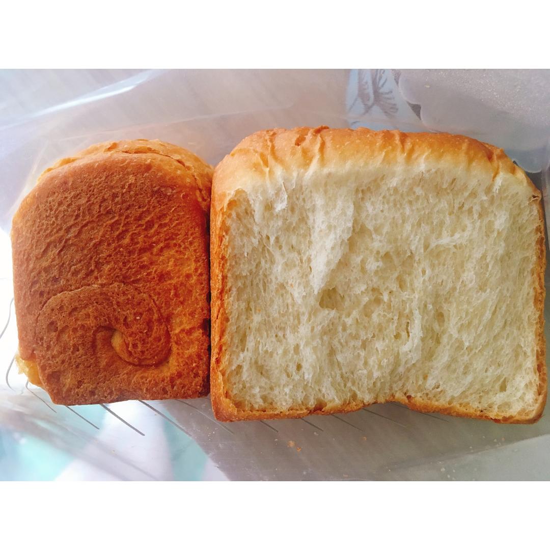 好松软好可口的“醇熟牛奶吐司”，想知道是怎么做的吗？