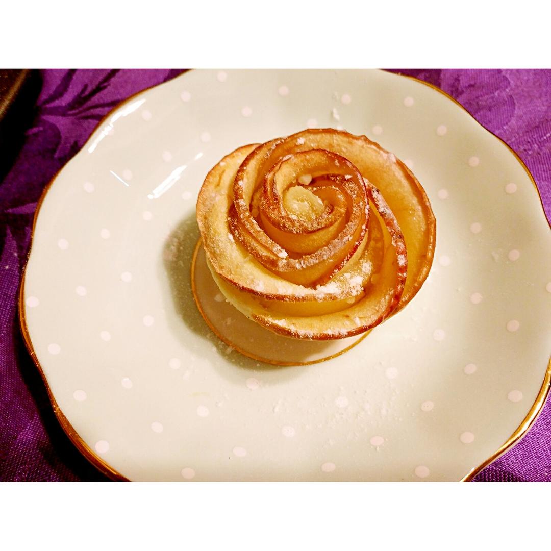 朵朵云兮做的玫瑰花苹果派