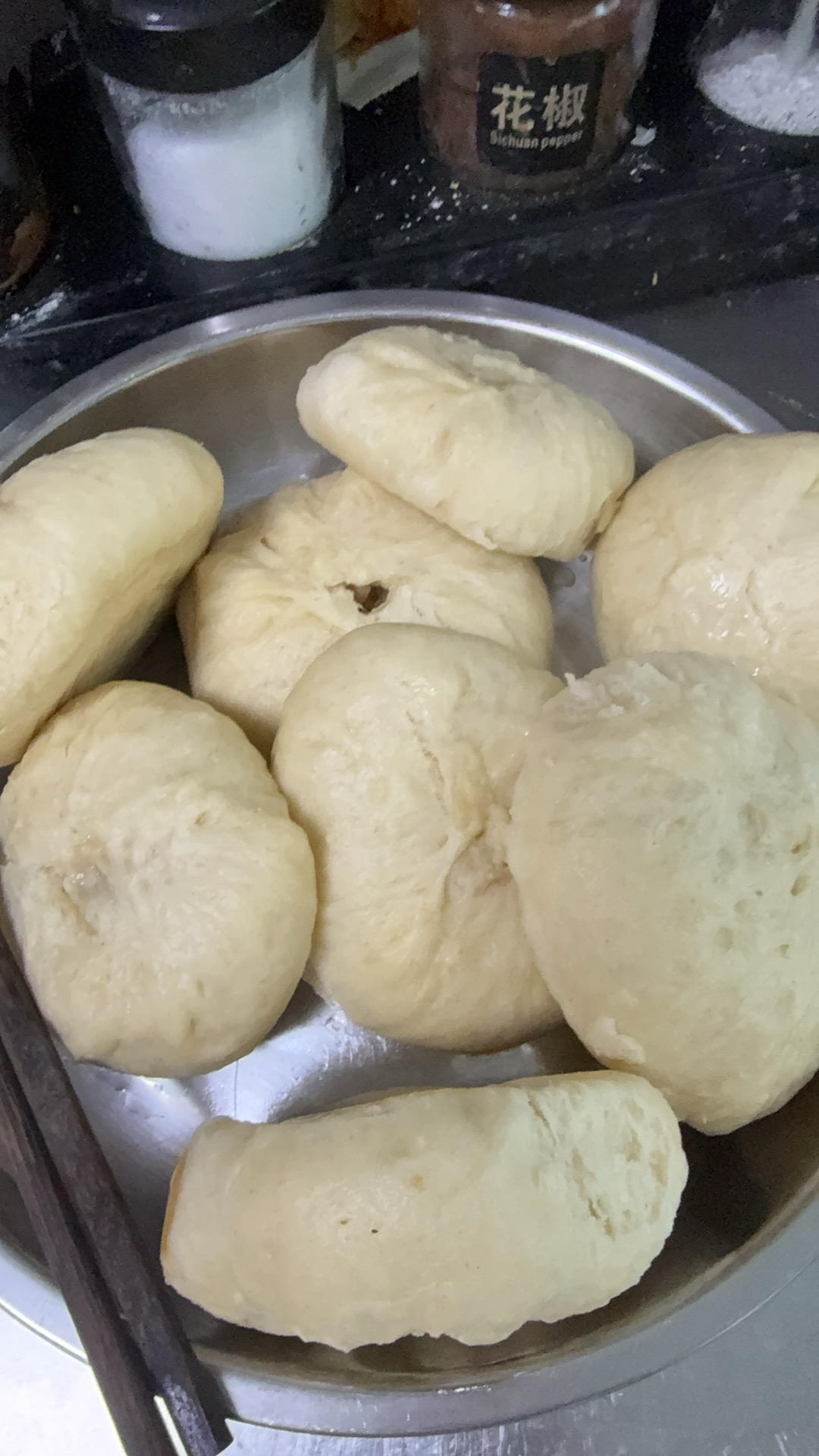 鲜美多汁的洋葱牛肉包子