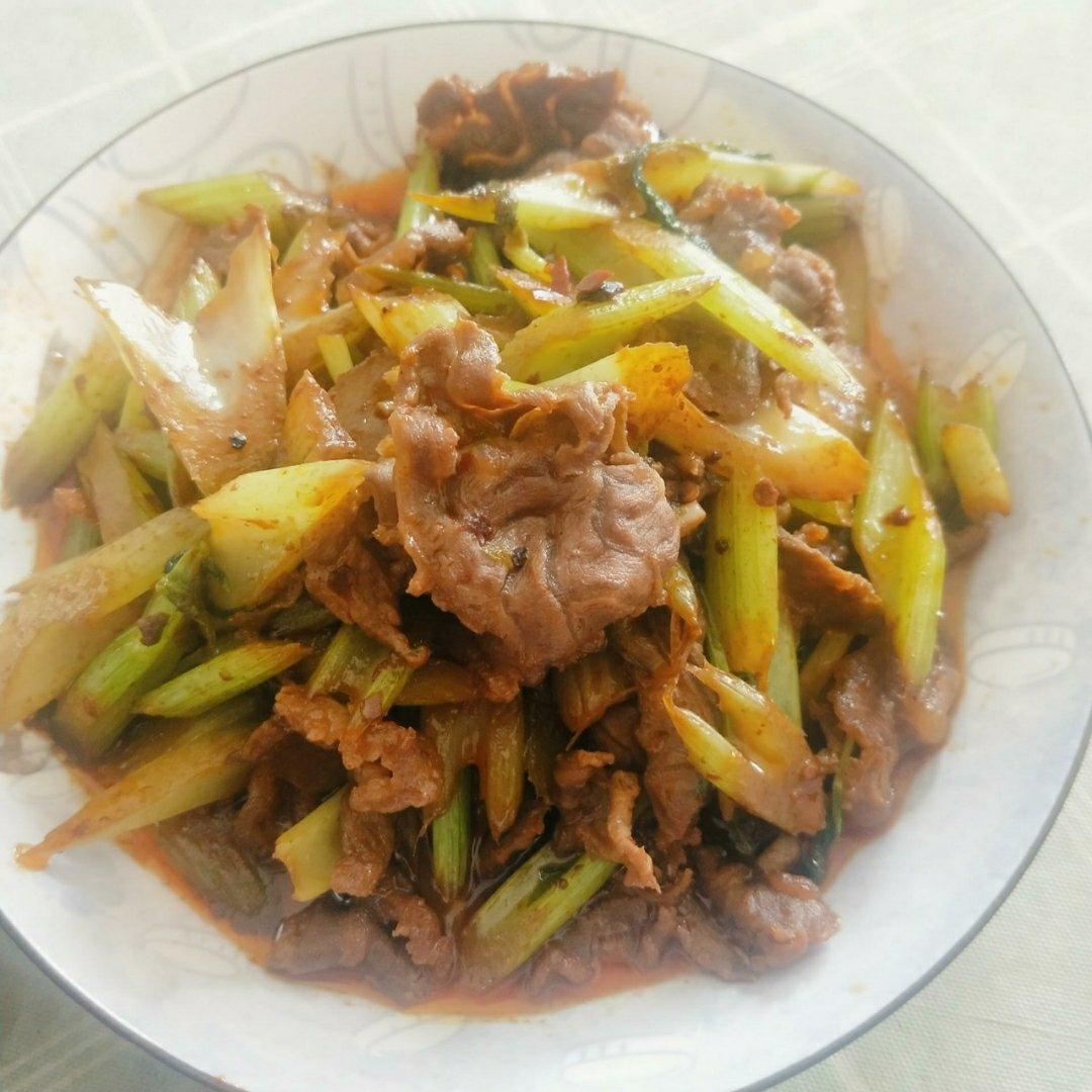 芹菜炒牛肉