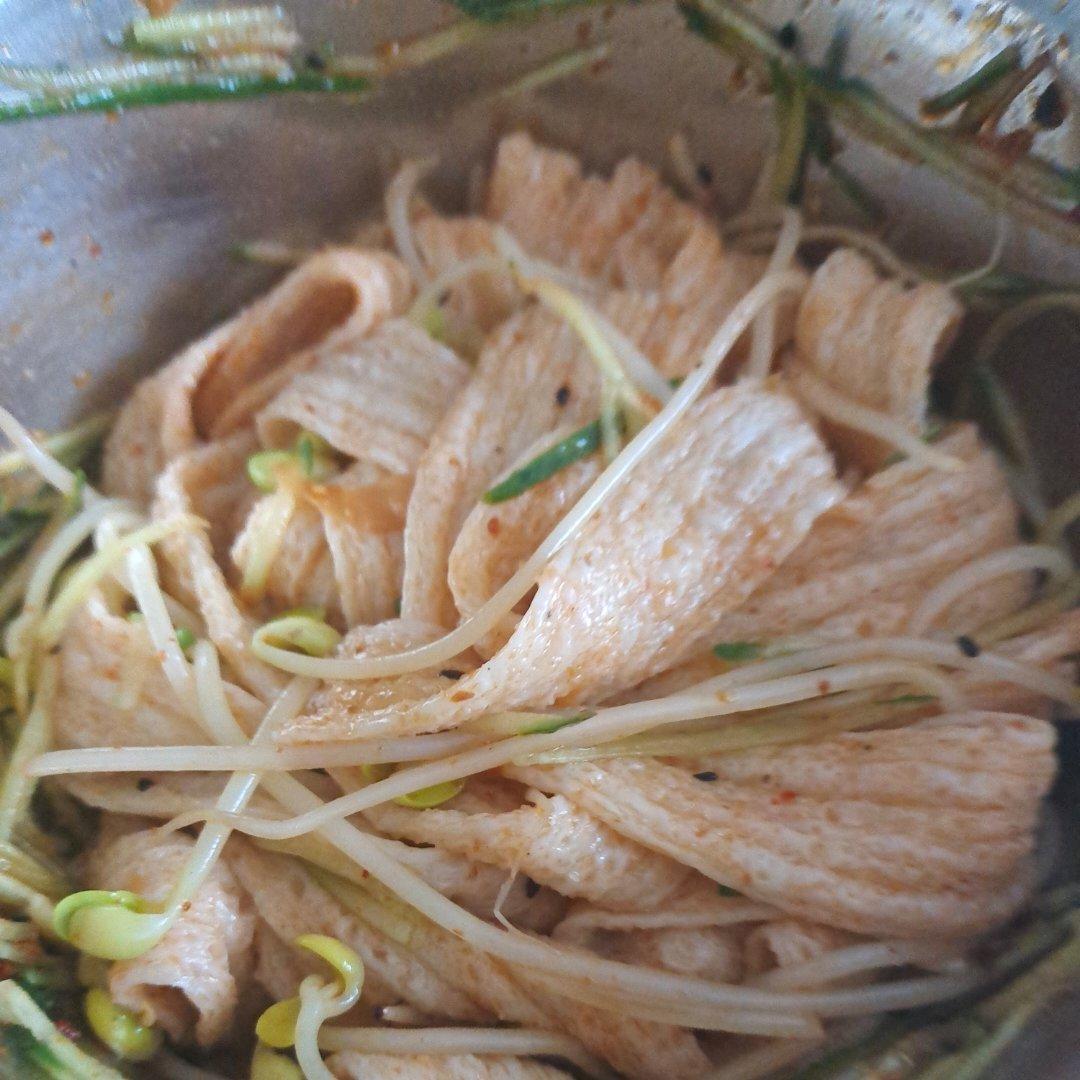 没朋友的凉皮牛筋面