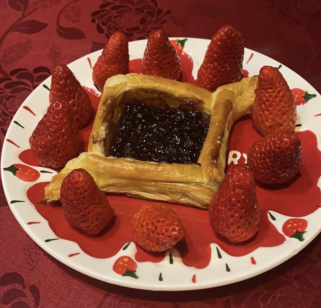 queenel56做的蓝莓果酱千层酥