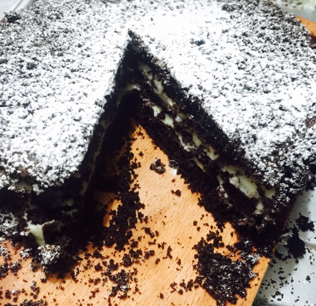 巧克力软绸夹心蛋糕