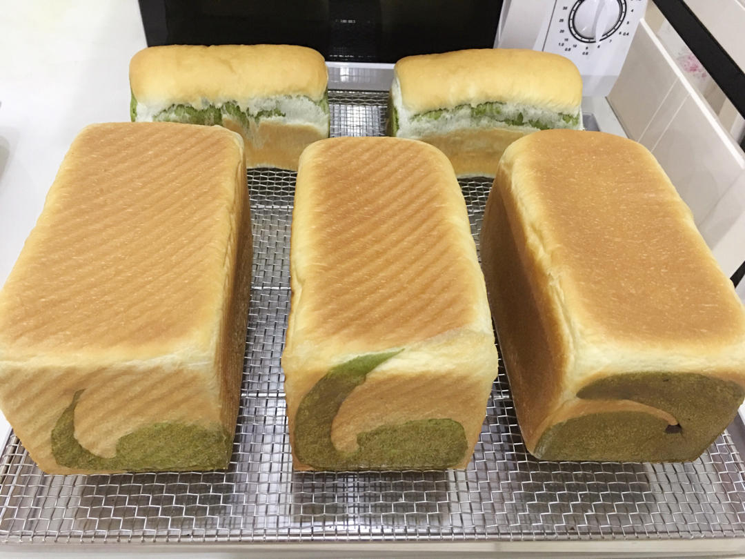抹茶双色吐司