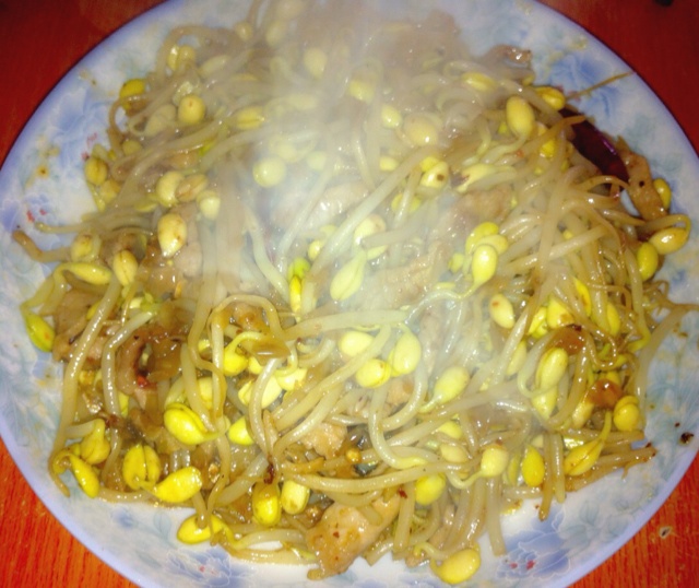 豆芽炒肉丝